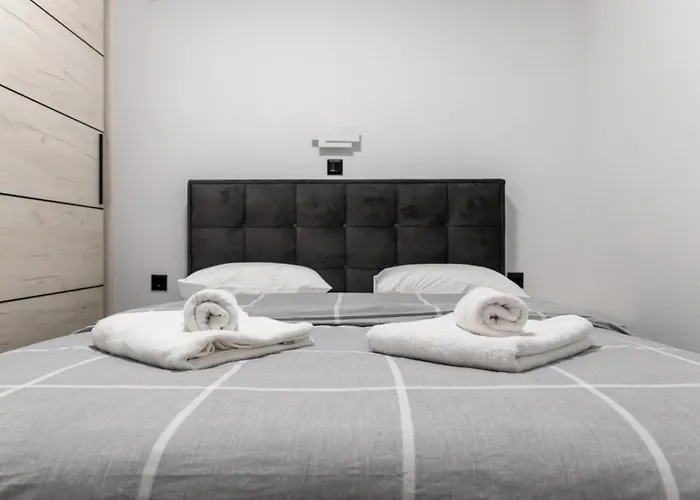 Exclusive Ladadika Apartment 1