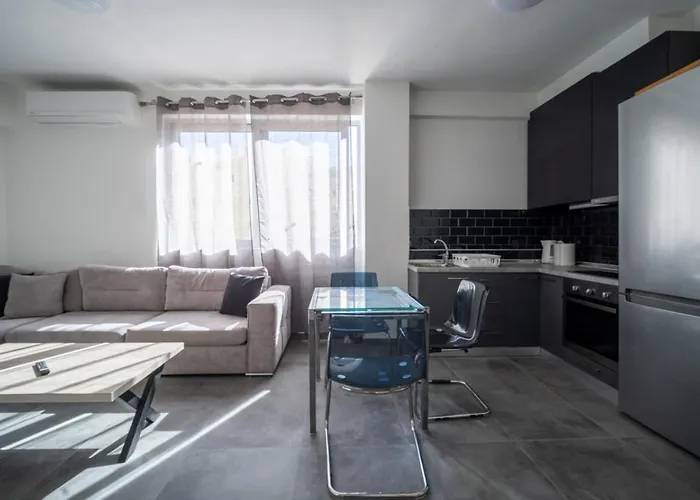 Exclusive Ladadika Apartment 1
